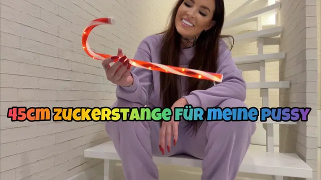 Vorschau aus Big Tits: 45cm Zuckerstange in meiner Muschi