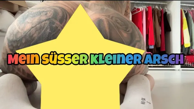 Mein süßer kleiner Arsch wird zum Orgasmus geritten