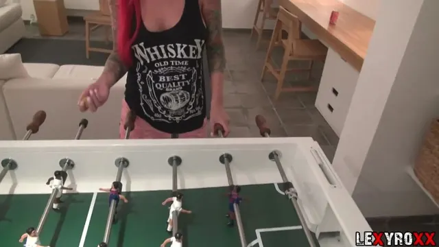 Beim Kickern die Kontrolle verloren